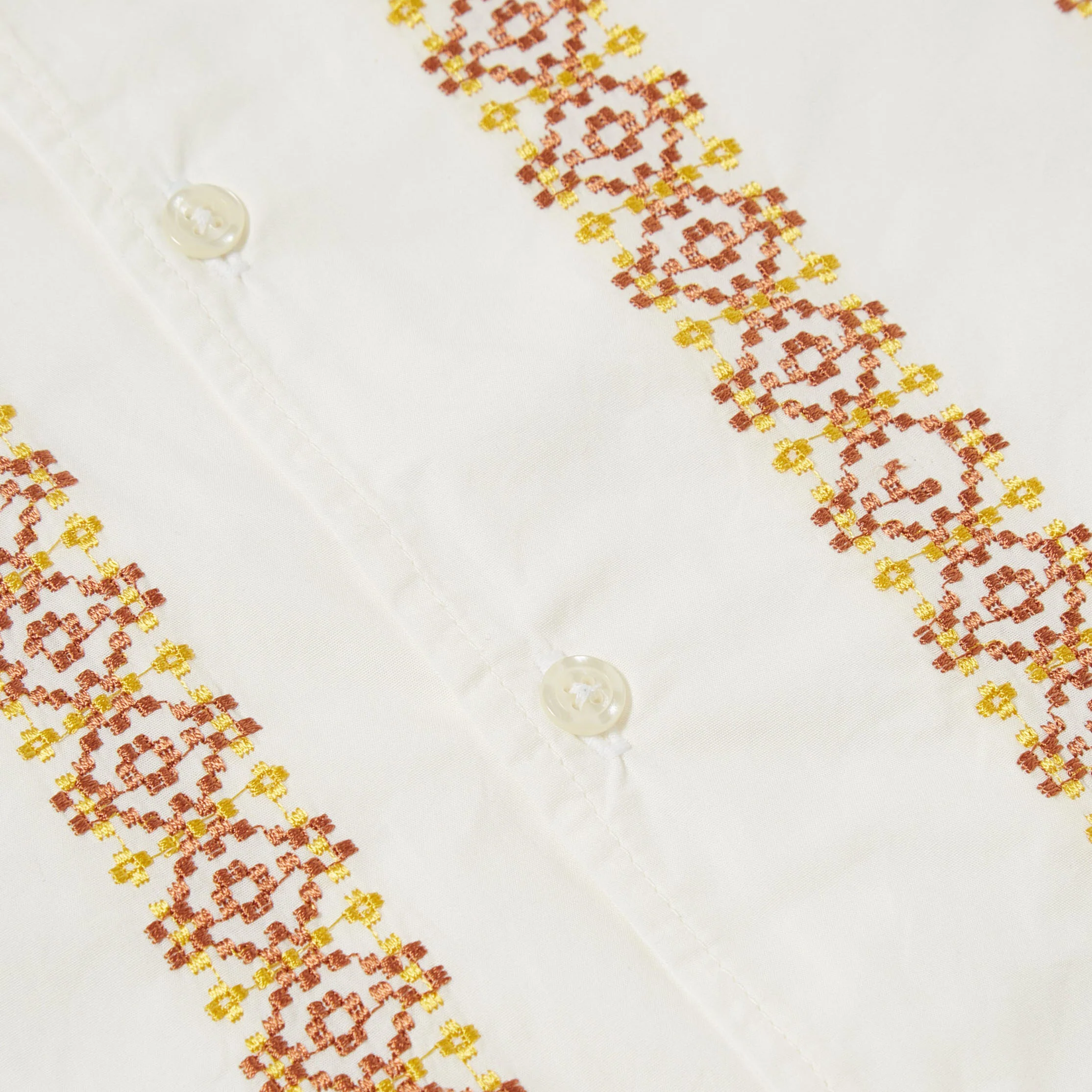 Minari Shirt In Ecru Embroidered Organic Poplin - Image 4