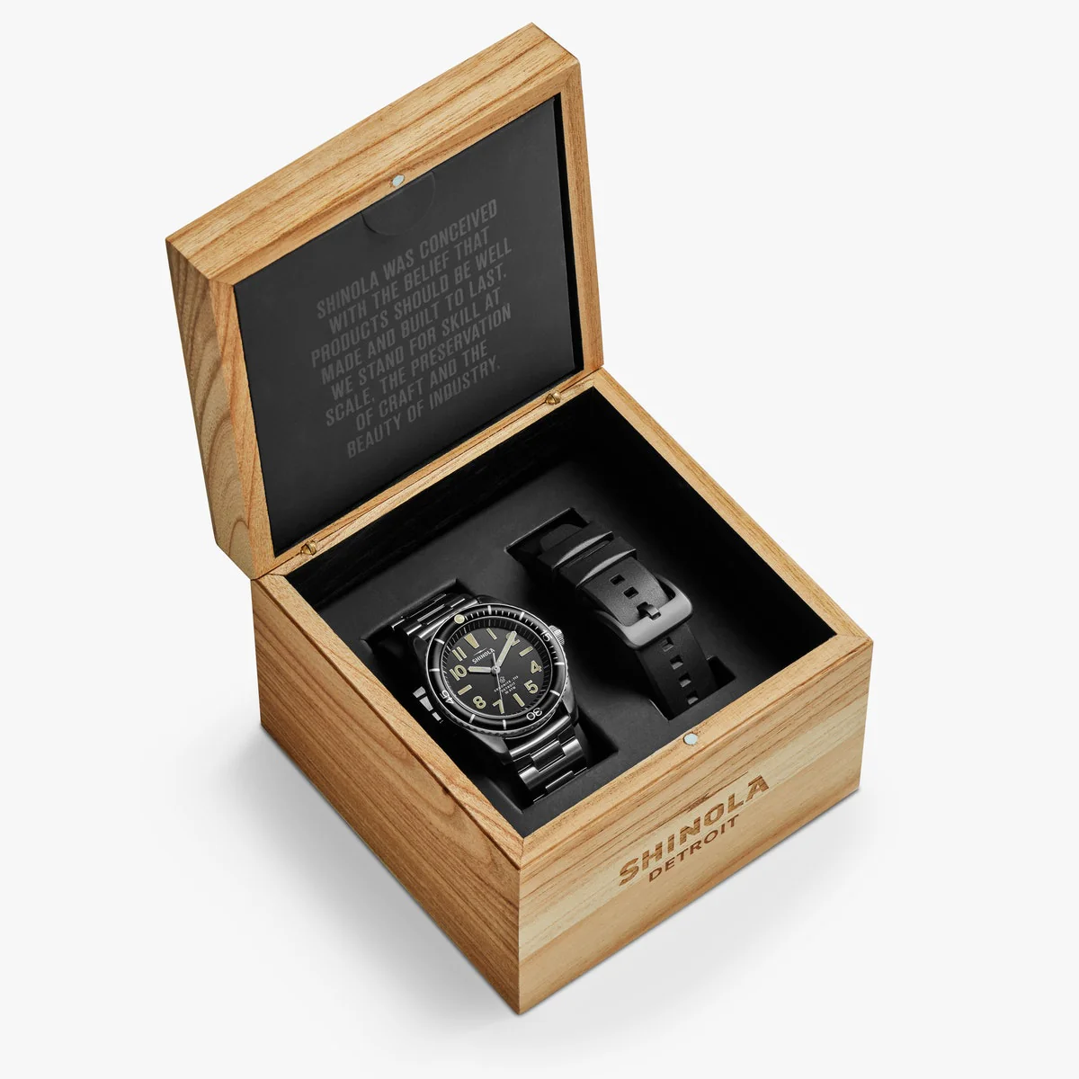 The Duck 42mm in Black & Silver - Image 3